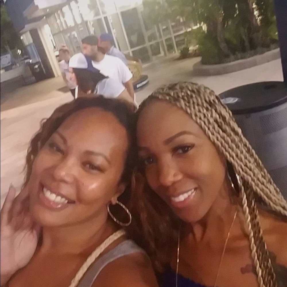 Meet your Posher, Domanice